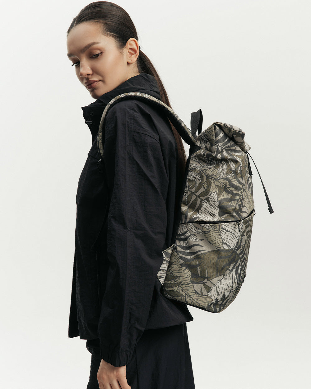 BASIC ROLLTOP - Tropical Khaki Print