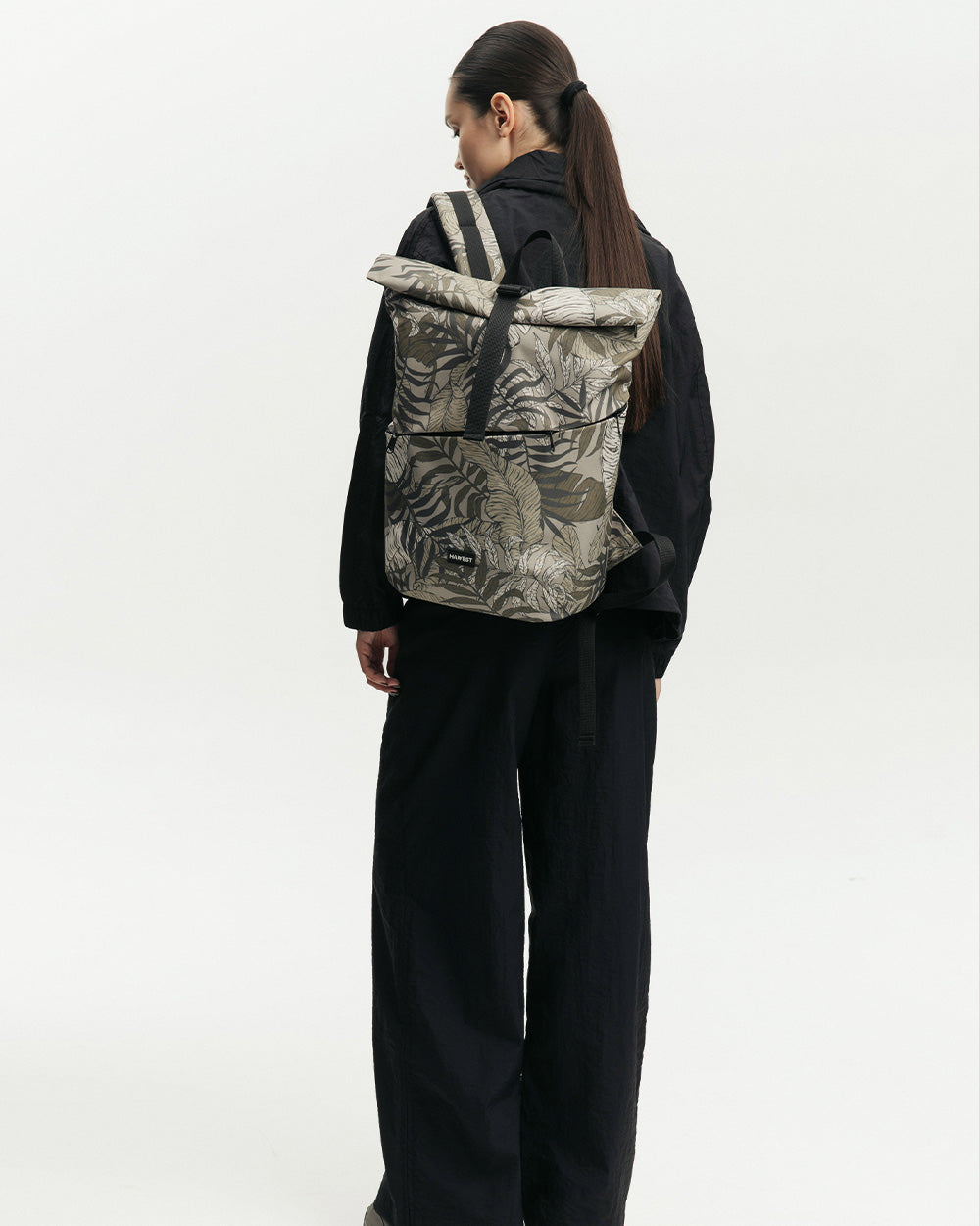 BASIC ROLLTOP - Tropical Khaki Print