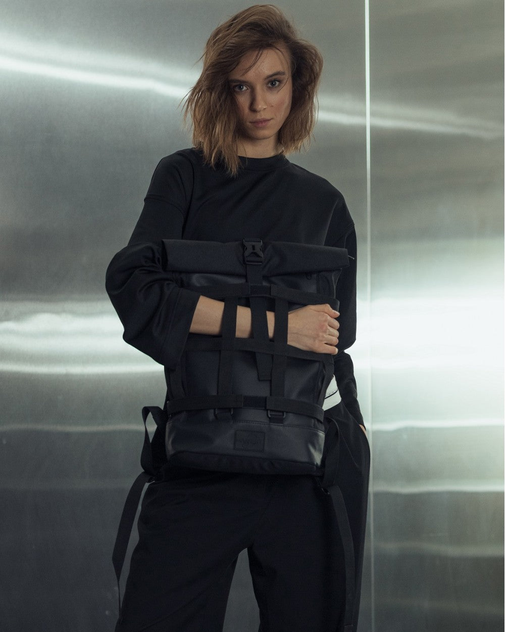 MESH 1 - Faux Leather, Black (with Removable Mesh)