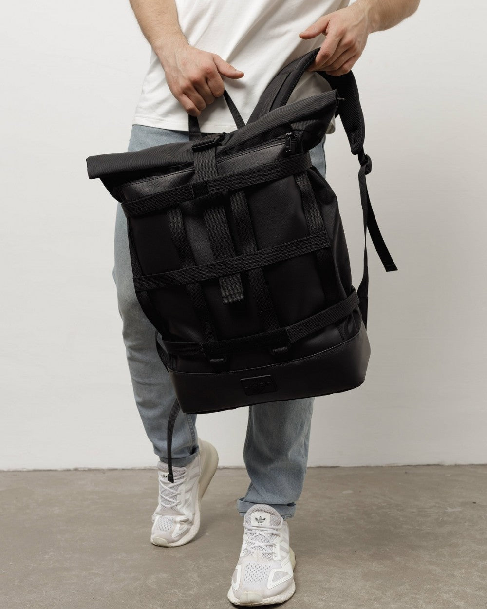 MESH 1 Large - Black (with Removable Mesh)