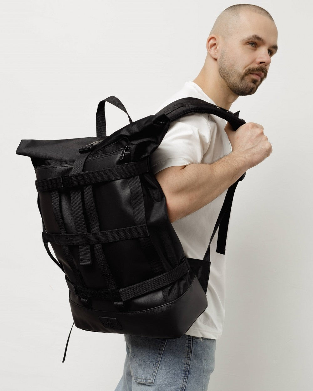 MESH 1 Large - Black (with Removable Mesh)